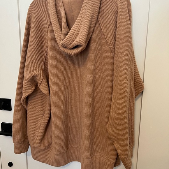Aerie Soft Tan Oversized Zipper Sweatshirt - Picture 10 of 11